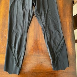 Lulu Lemon cropped leggings